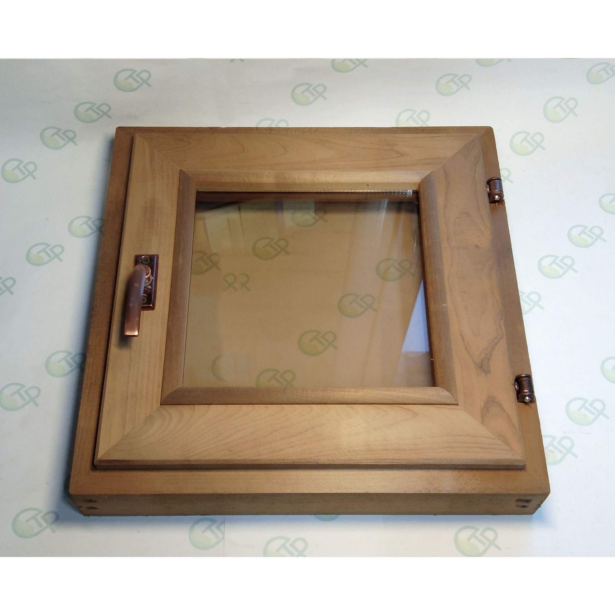 Окно (форточка) 300х400 термолипа (стеклопакет)